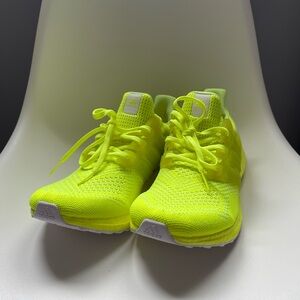 Adidas Ultraboost PrimeGreen Neon Sneakers